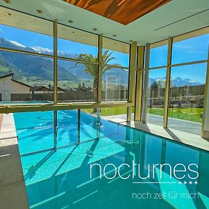 Hotel Nocturnes